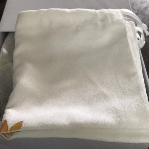 Supercourt RX (W) - Picture 2 of 5